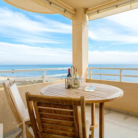 Cabo Mar Sea View/pool Apartment